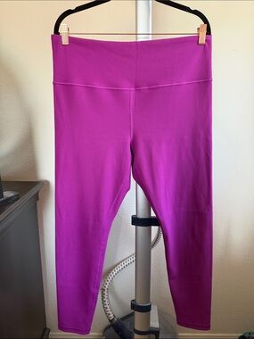 Athleta Bright Magenta Ribbed Leggings